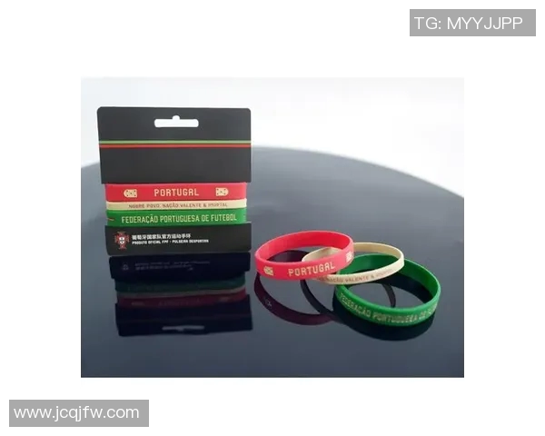 足球明星同款手链图片分享时尚潮流与运动风格的完美结合